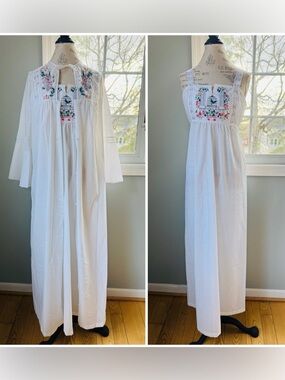 Sears Vintage embroidered bird floral cotton gown and duster set NWOT‎ small